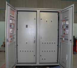 Capacitor bank panel 04